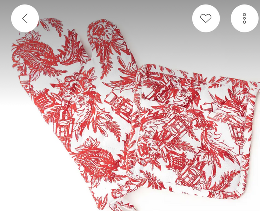 Nutcracker Toile Oven Mitt Set