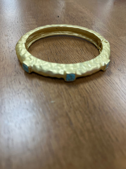 Matte gold hinged bracelet