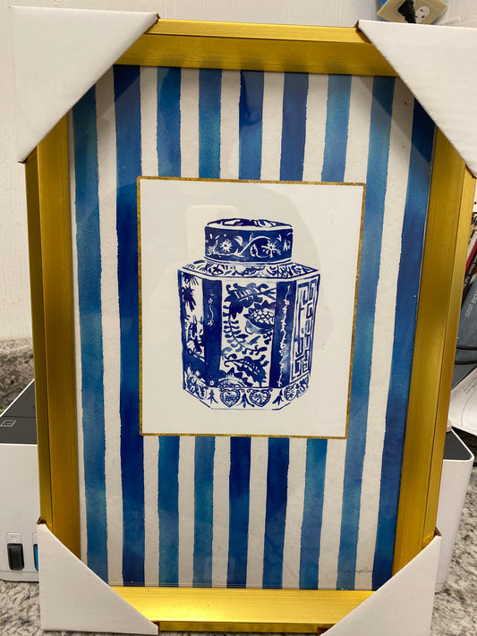 Chinoiserie vase 1 framed print