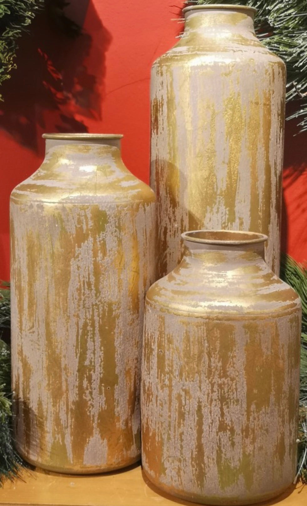 Gold vases