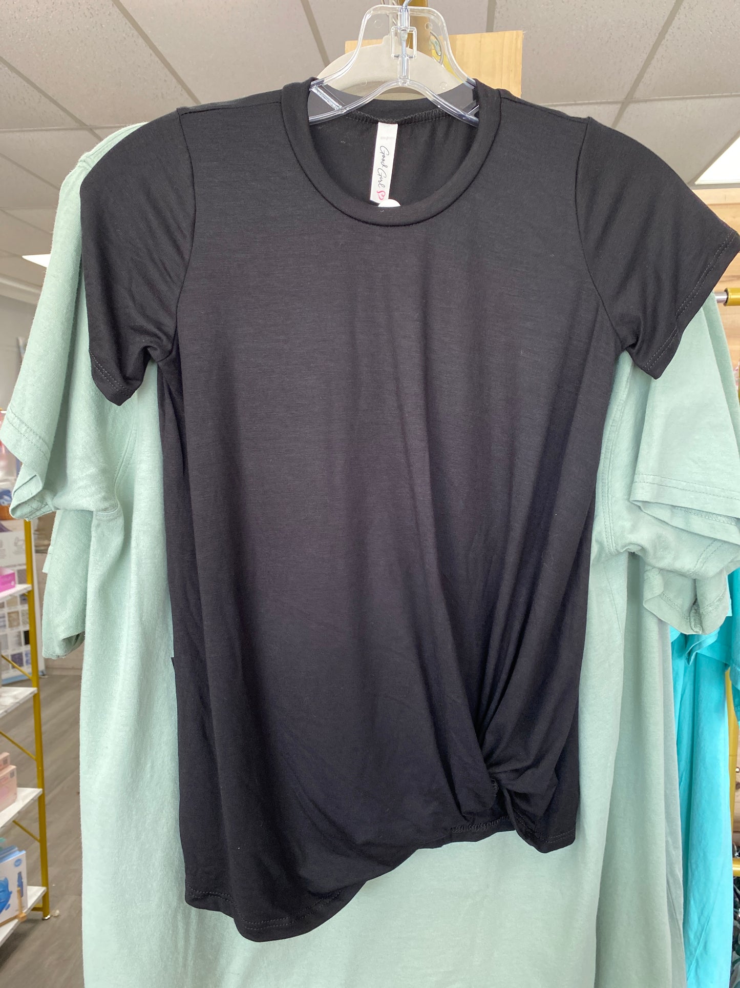 Twisted knot short sleeve t-shirt