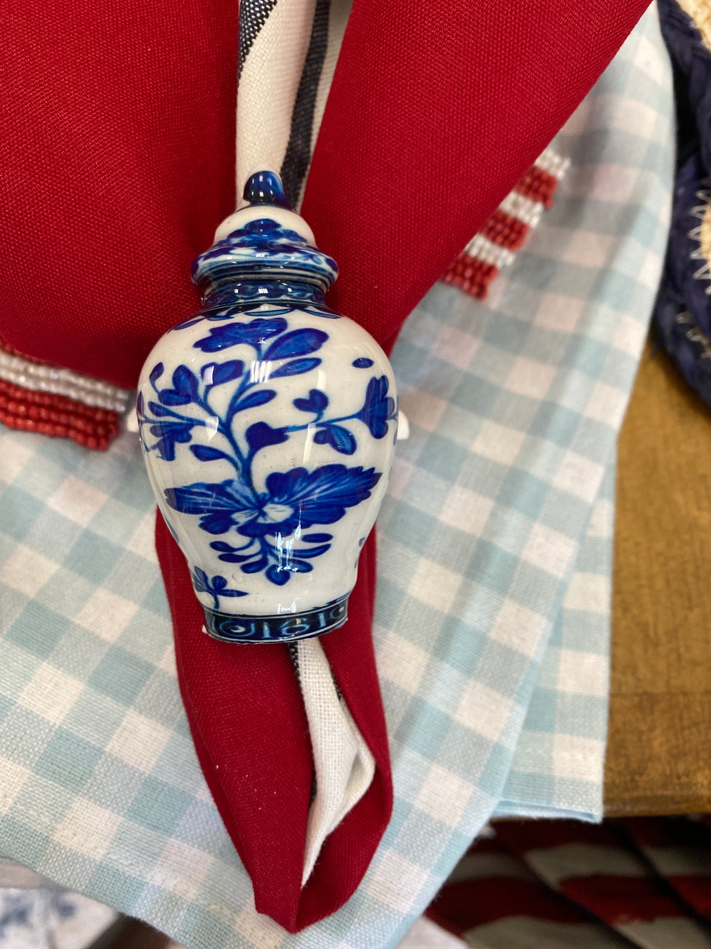 Ginger jar napkin rings