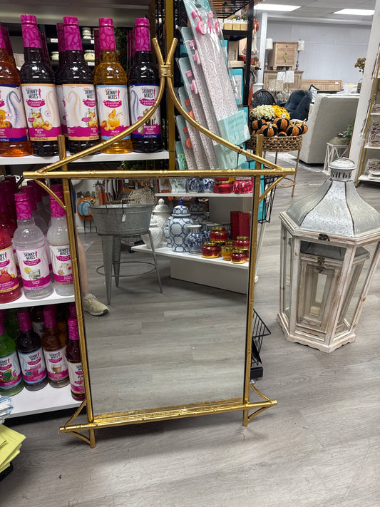 DAPHNE MIRROR