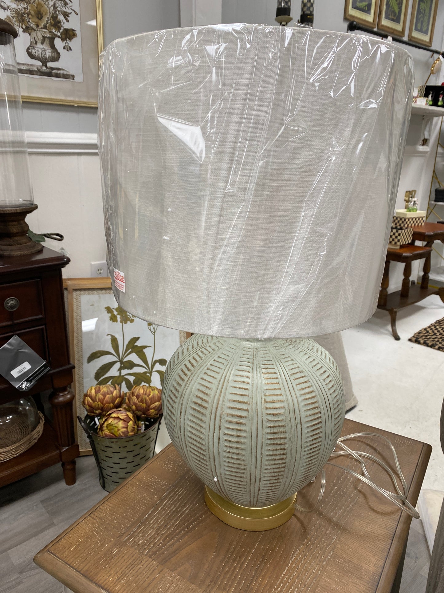 Gold table lamp