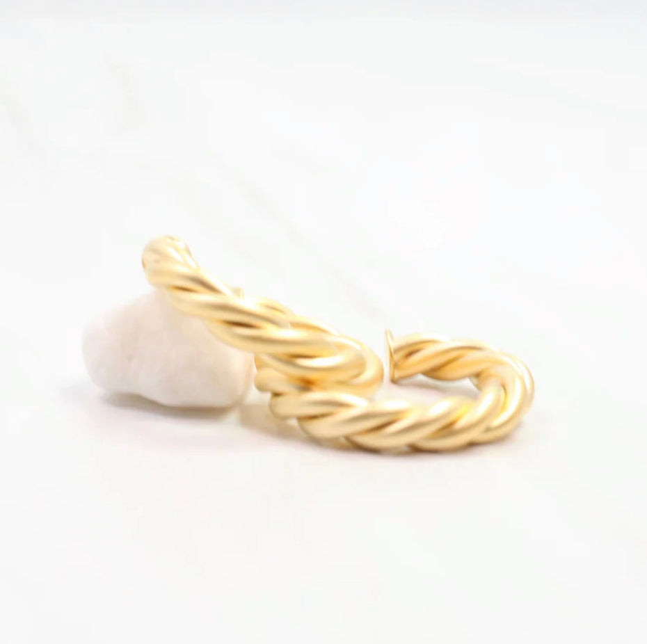 Joshamee Twisted Hoop Earring