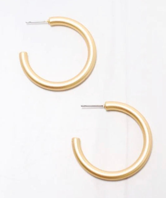 Nataliuh hoop earring