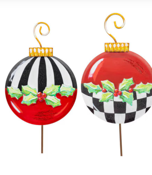 Elegant Ornaments Yard Stake