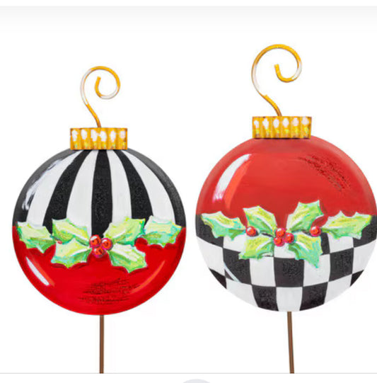 Elegant Ornaments