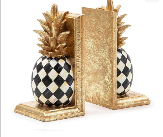 Pineapple bookends