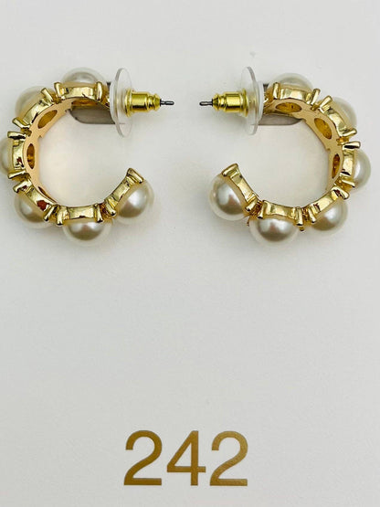 CHIC - Pearl Hoop (gold) ER702