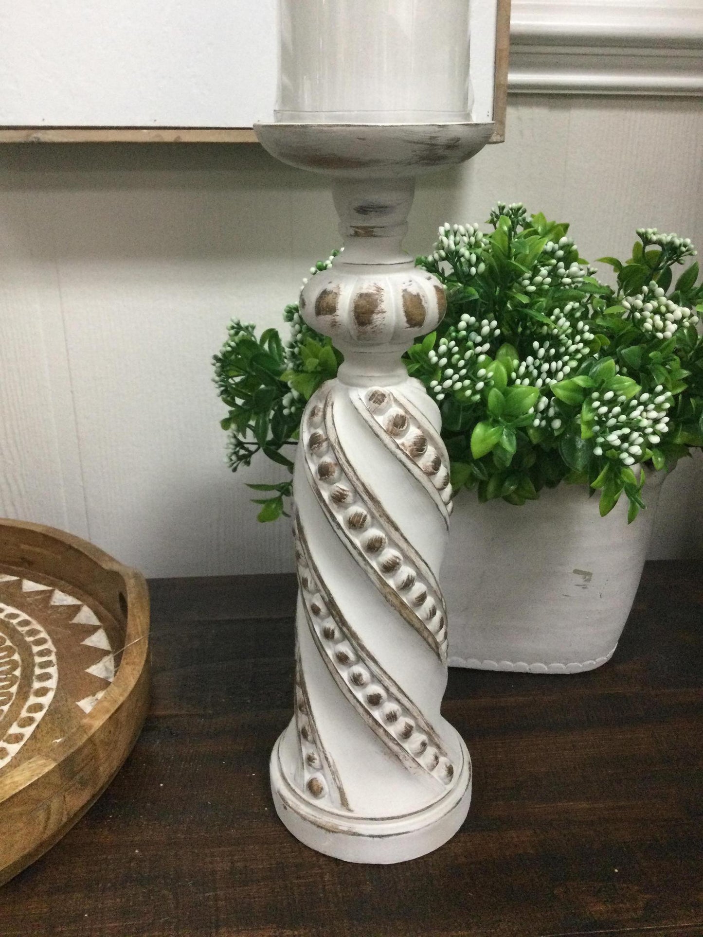 candleholder resin dot whitewashed