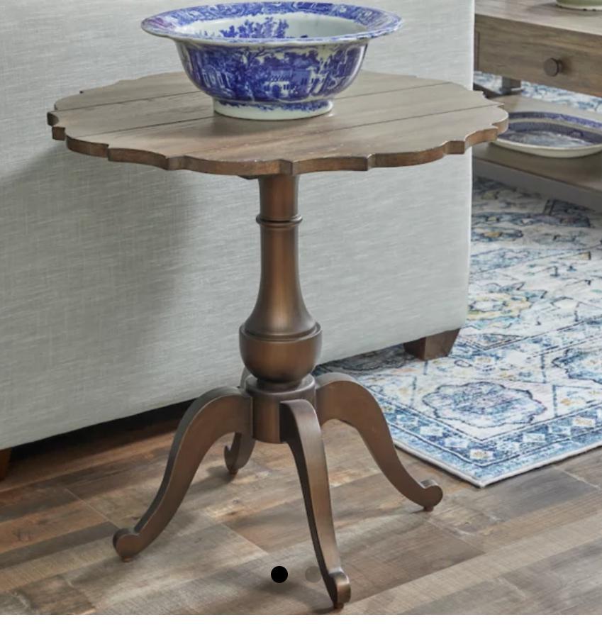 Carter pie crust table