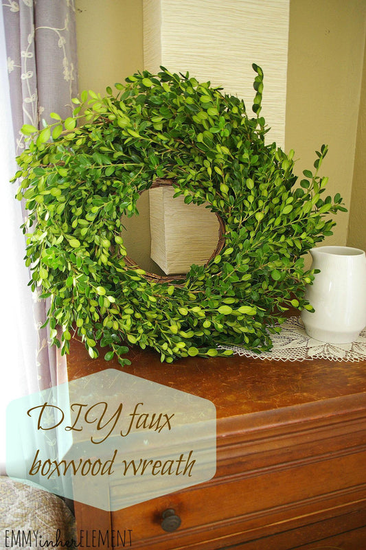 32 in boxwood wreath