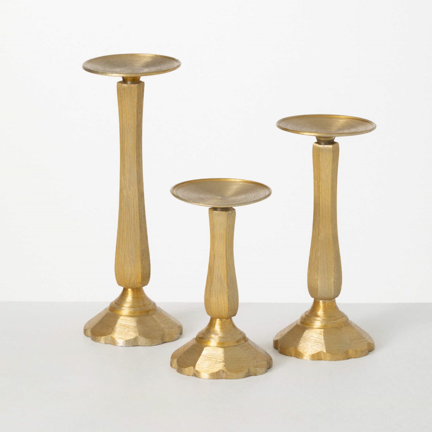 Candle holders gold pillar