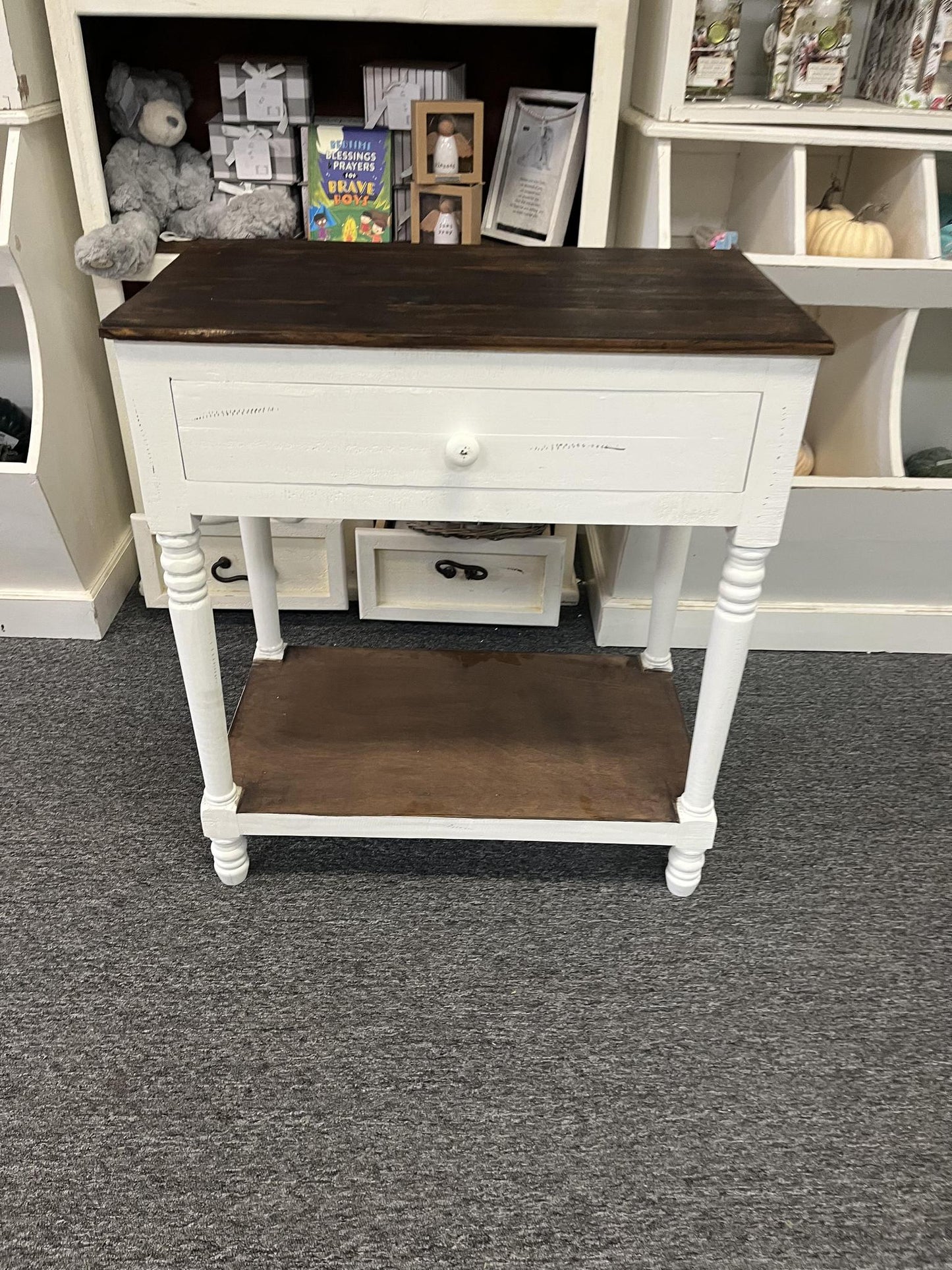 Single drawer table