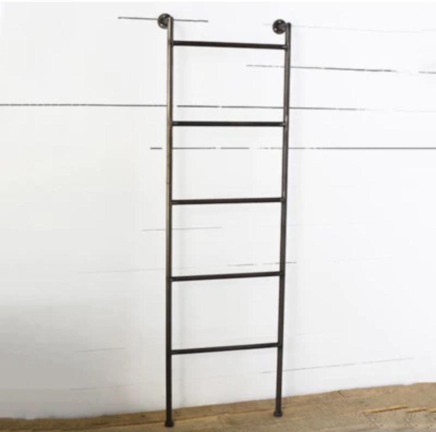 Tin wall rack